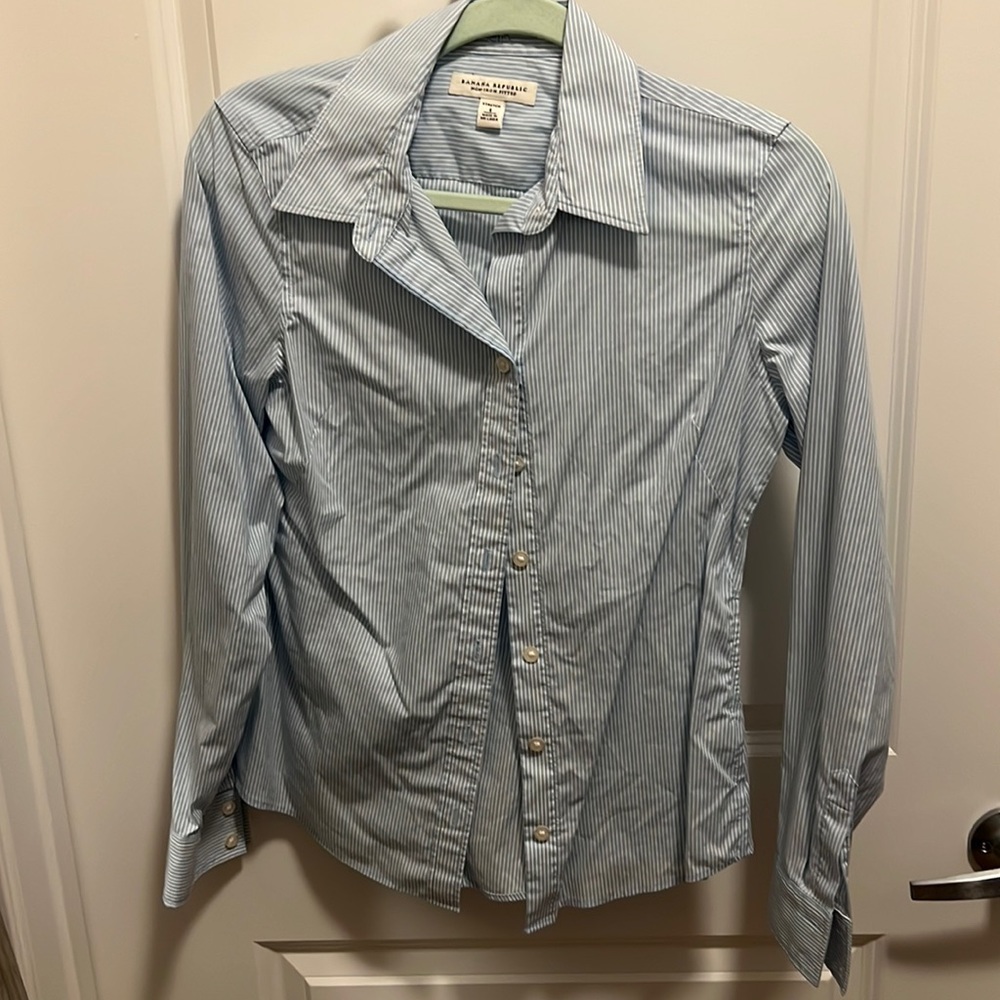 Banana Republic Button-Up